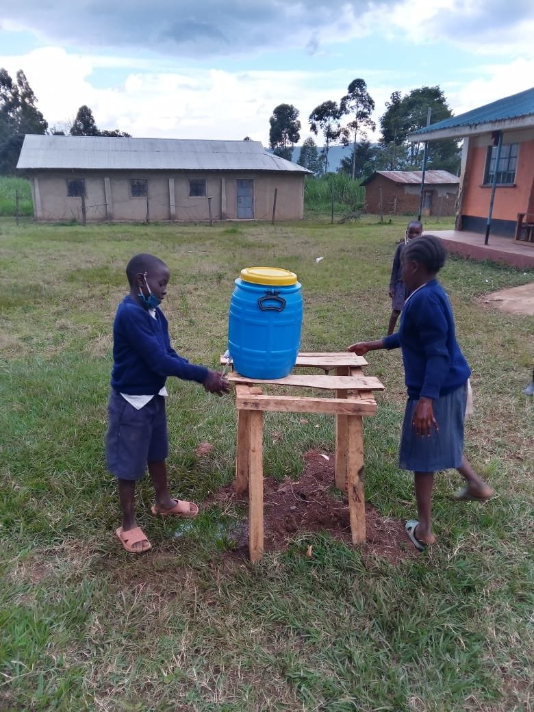 Children returning to school in Matsakha not only have no soap, but the schools also do not have their own water supply. Children have to collect water from outside the school every morning.